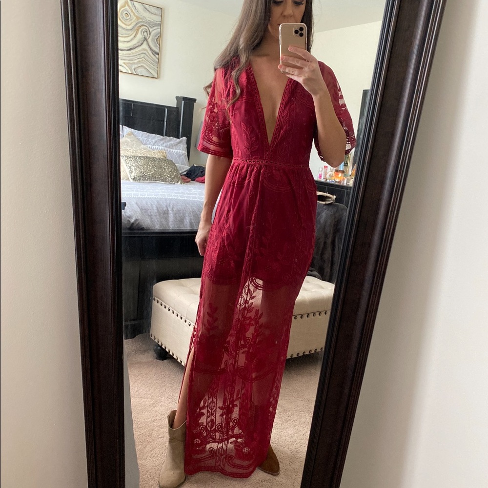 V-Neck Lace Romper Dress (Wine Red)
